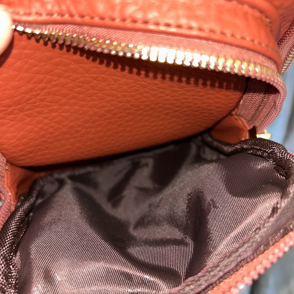 Red Crossbody Sling Bag Pebbled Leather Look - Picture 4 of 6